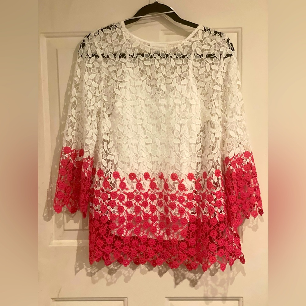 Blouse 👚 brilliant color, size medium